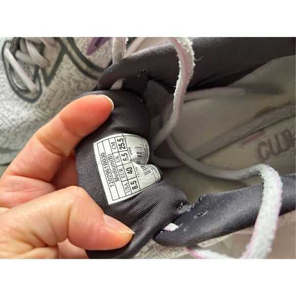 Brooks sneakers andreneline size 8.5 grayish white - Picture 2 of 6